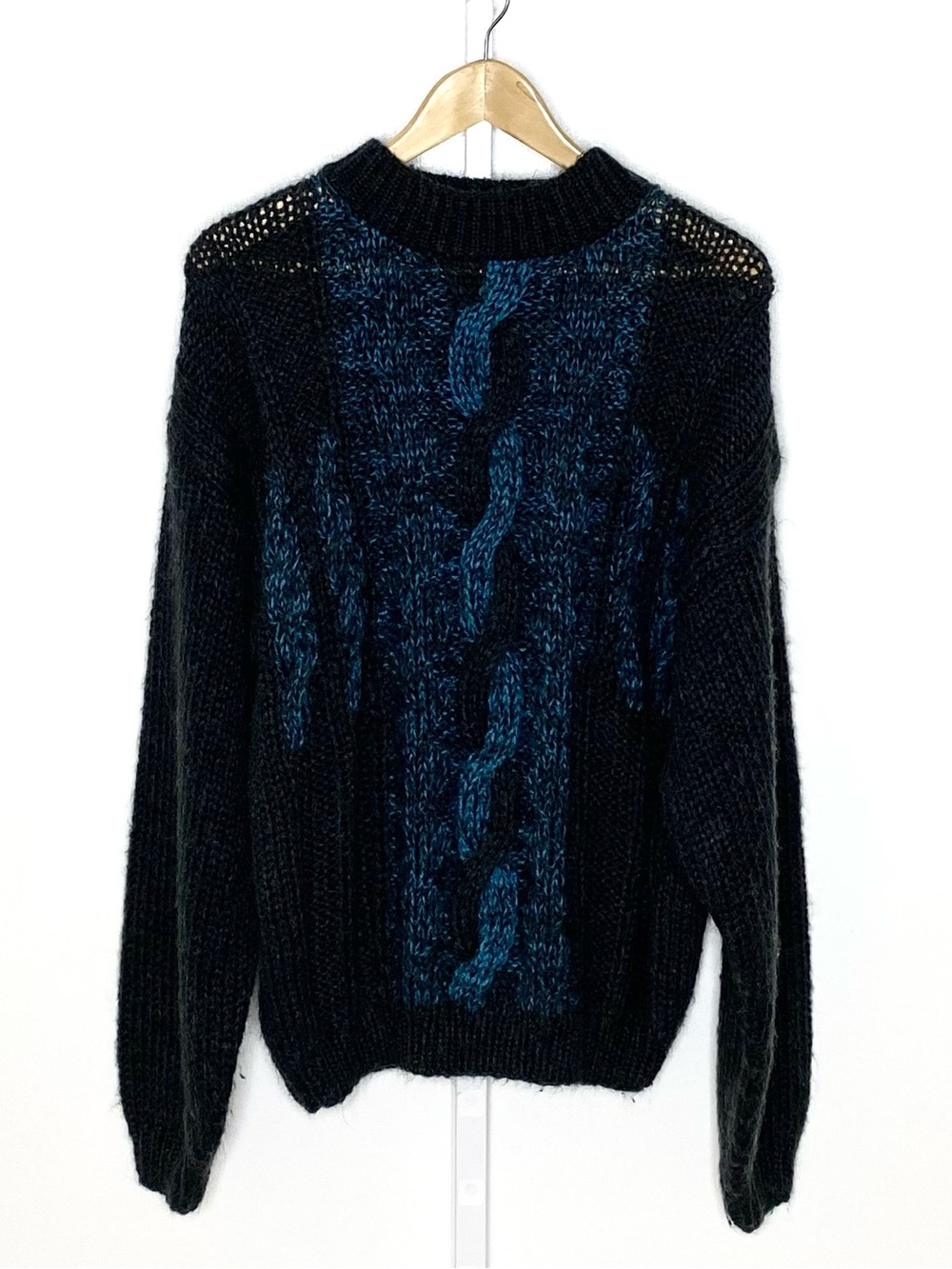 Street Scenes | 80s 90s VINTAGE Grey/Blue Chunky Cable-Knit Grandpa Sweater Sz L